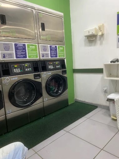 Laundromat Lavanderia Self-Service