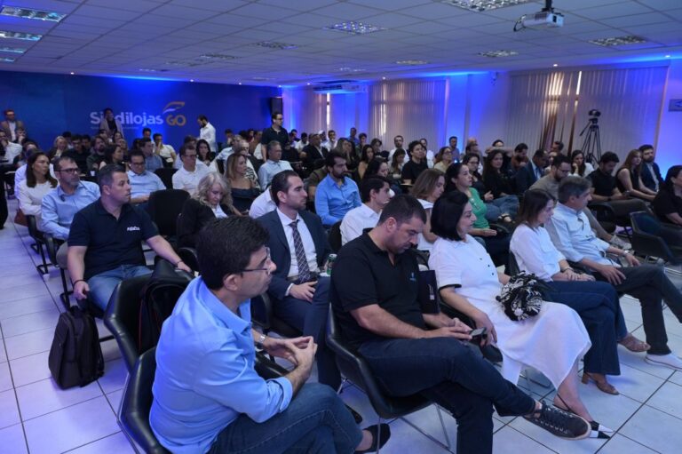 Meeting no Sindilojas-GO com Alfredo Soares e Alessandro Cunha estimula aperfeiçoamento da gestão