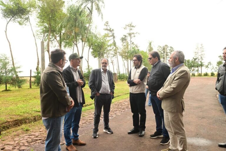 Missão Institucional Paraguai 2026 conhece potencial agrícola e oportunidades de negócios em Santa Fé