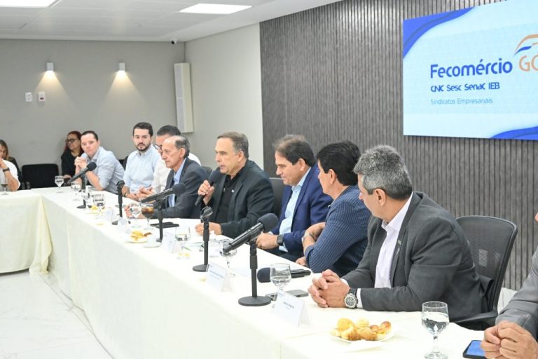 Fecomércio-GO recebe prefeito de Goiânia para apresentação de medidas de simplificação para empresas
