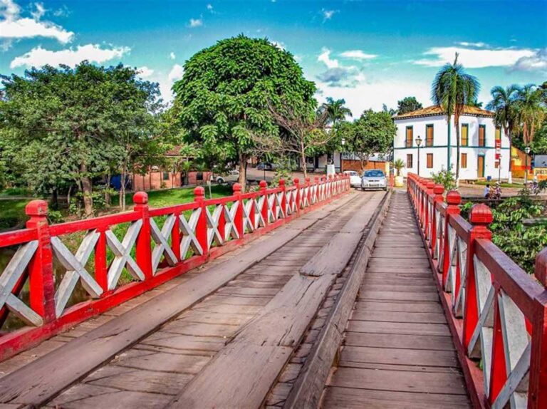 Passeio Pirenópolis Cultural | Historio com Cachoeira Meia Lua