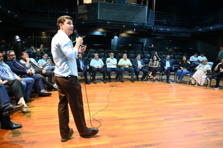 Fecomércio-GO participa de apresentação do projeto Fachada Limpa para revitalização do Centro de Goiânia