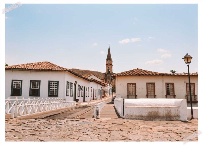 Cidade de Goiás (GO) – City Tour a pé: Histórico Patrimonial e Cultural / Largo da Carioca
